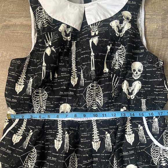 Retrolicious Skelton Dress Size L/XL - Picture 4 of 8